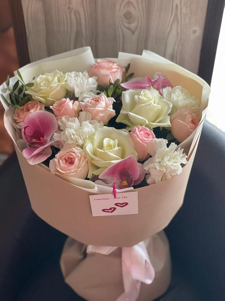 Букет цветов из: Орхидеи, Розы и Гвоздики в Томмоте