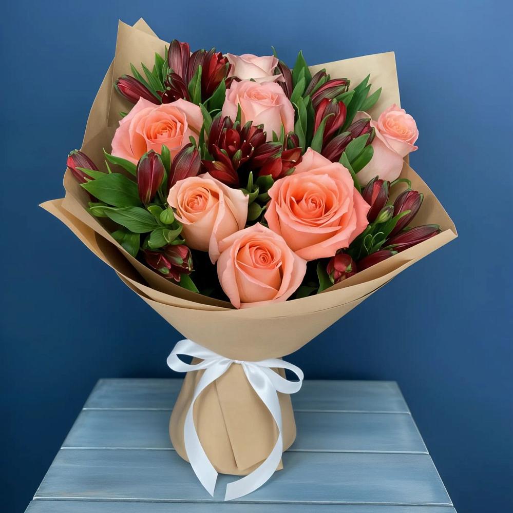 Букет цветов из: Розы и Альстромерии в Томмоте