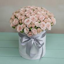 Цветочная композиция из Розы в шляпной коробке в Томмоте