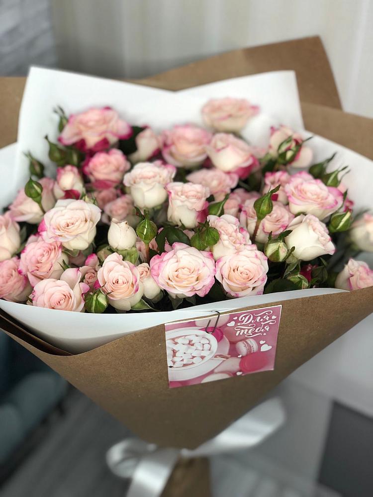 Букет цветов из: Розы в Томмоте