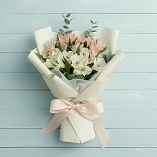 Букет цветов из:  Альстромерии #REPLACE_PRED# Томмоте