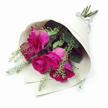 Букет цветов из:  Розы в Томмоте