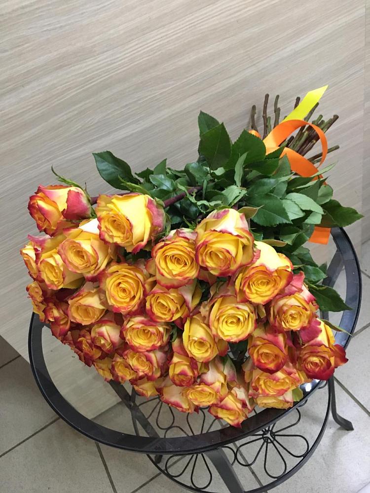 Букет Желтые розы в Томмоте