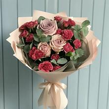 Букет цветов из:  Гвоздики и Розы в Томмоте