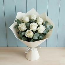 Букет Белые розы в Эвкалипте в Томмоте