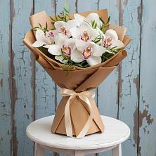 Букет цветов из:  Орхидеи и Розы в Томмоте
